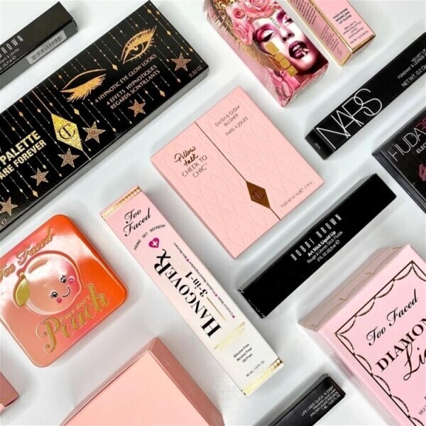Profitable Online Beauty Shop and Subscription Box Service **SENSIBLE OFFERS INVITED** Photo 5