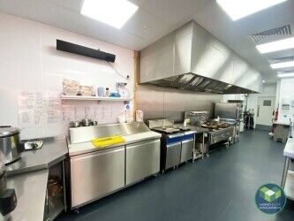 HOT FOOD TAKEAWAY: WALKDEN: Photo 5