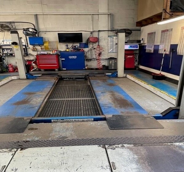 Well Established Garage And Mot Centre For Sale Photo 5