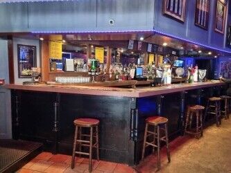 Busy, well established pub within Paisley's main licensed circuit and close to University. Photo 5