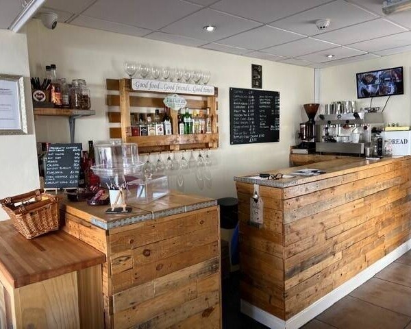 A Licensed Bistro / Micro Pub situated on a busy main road 'For Sale.' Photo 5