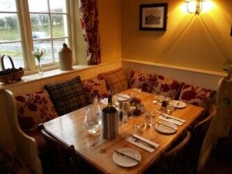 WILTSHIRE - DESTINATION VILLAGE FREEHOUSE Photo 5