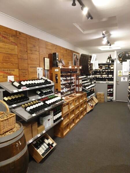 AN AWARD-WINNING WINE MERCHANT Photo 4