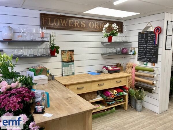 FLORISTS Photo 5