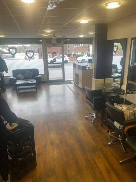 Long Established, Profitable Salon for Sale - Staff Managed Photo 5