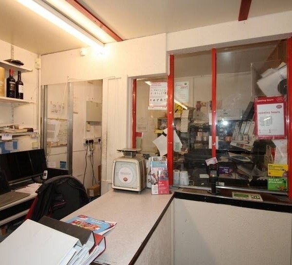 Popular Licensed Store and Post Office plus Owners House in Wester Ross Photo 5