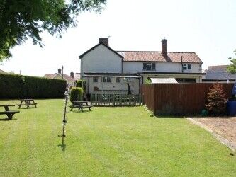 SUFFOLK - COMMUNITY VILLAGE PUB AND RESTAURANT WITH LARGE BEER GARDEN **UNDER OFFER** Photo 5