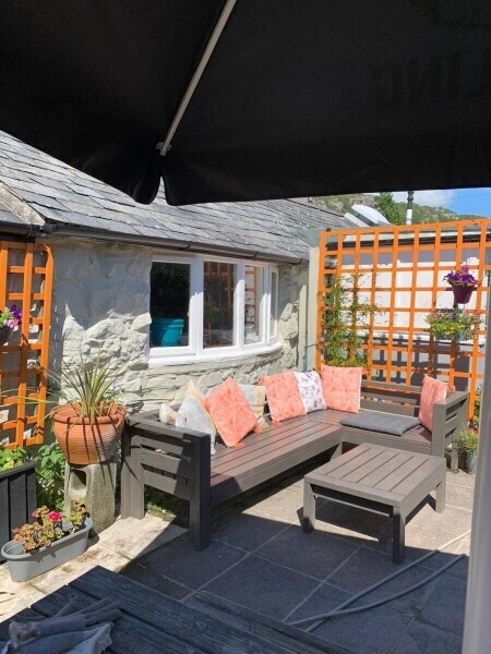 GWYNEDD - POPULAR BAR/RESTAURANT IN POPULAR BAYSIDE VILLAGE Photo 5