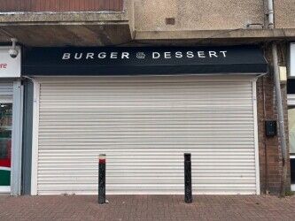 NEW TAKEAWAY WITH 10 YEAR LEASE - Huge Garage/Storage Photo 4