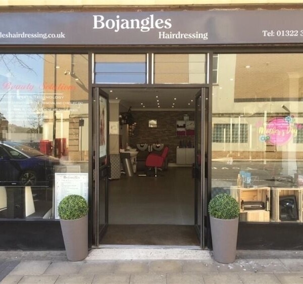 Popular and Busy Hair and Beauty Salon near the Centre of Erith Photo 5