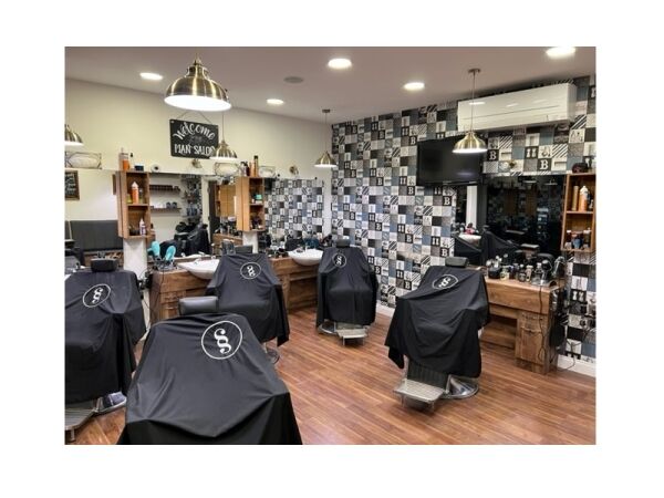 Highly Rated Barber Shop For Sale In Uxbridge Photo 5