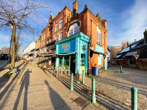 BAR / CAFE : ECCLES : Photo 3