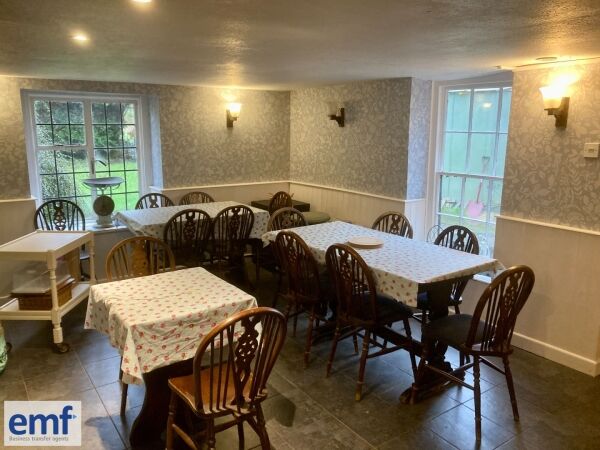 VILLAGE STORES, POST OFFICE & TEAROOM Photo 5