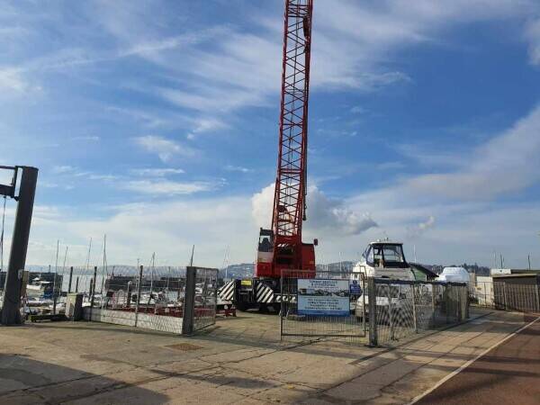 A fantastic marine boat lifting company for sale Photo 5