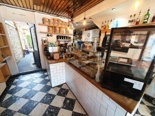 DAYTIME CAFÉ & COFFEE SHOP WITH A3 & ALCOHOL LICENCE Photo 5