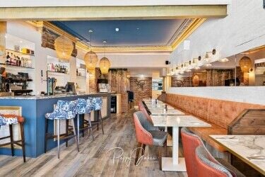 Superb licensed restaurant for sale in Paignton Superb licensed restaurant for sale in Paignton