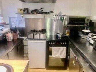 Leasehold Café & Coffee Shop Located In Saltash Photo 5
