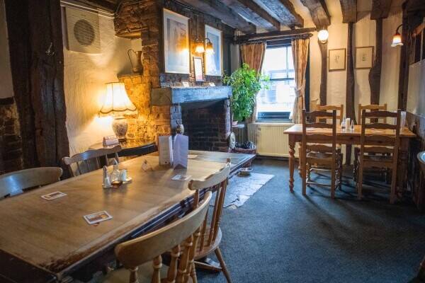KENT - ICONIC PUB FULL OF CHARACTER Photo 5