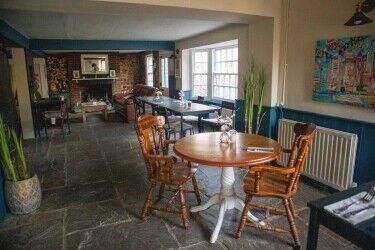 EAST SUSSEX - ROADSIDE PUB WITH AMPLE OUTSIDE TRADE SPACE FOR SALE Photo 5