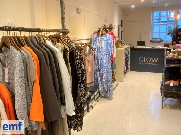 LADIES FASHION BOUTIQUE Photo 5