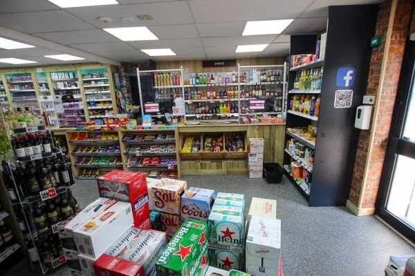 Established Convenience Store - Tottington Photo 5