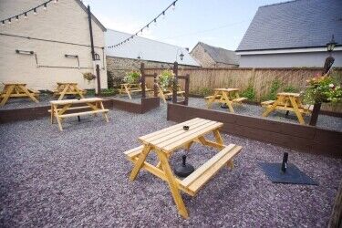 FREEHOUSE VILLAGE INN WITH SUPERB PUB, RESTAURANT AND GUEST FACILITIES Photo 5