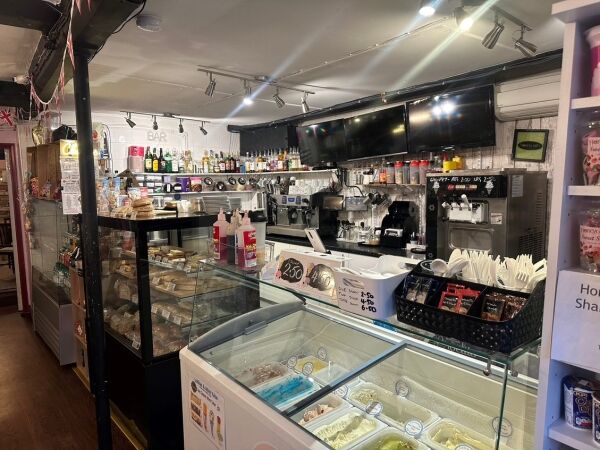 Cafe & Milkshake/Coffee House - Cotswolds Photo 5