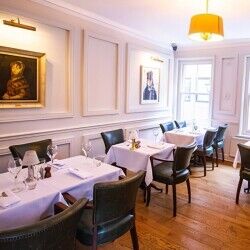 LONDON - PRIME BAR & RESTAURANT INVESTMENT IN AFFLUENT AREA Photo 5