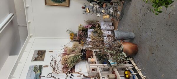Well-Established Florist & Vintage Shop in Hexham Photo 5