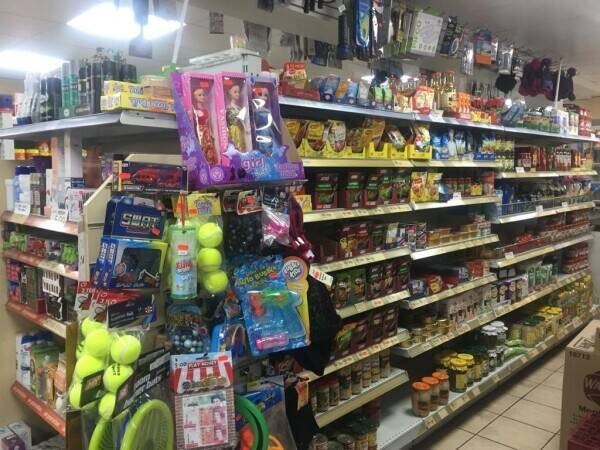 Nottingham- Retirement Sale Convenience Store Photo 5