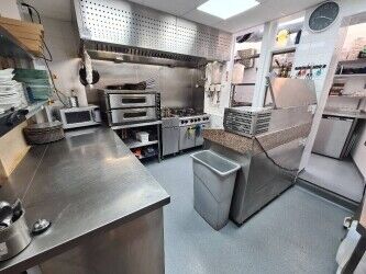 Popular And Established Restaurant In The Sought After Estuary Town Of Topsham, Exeter Photo 5