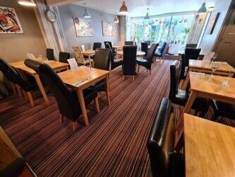 Popular Cornish Coastal Town Centre Restaurant With Spacious Owner's Apartment Photo 5