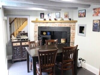 LINCOLNSHIRE - RECENTLY RENOVATED 2 STOREY TOWN CENTRE RESTAURANT Photo 5
