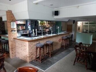 MONMOUTHSHIRE - ROADSIDE VILLAGE INN WITH 44 PITCH CARAVAN AND CAMPSITE Photo 5