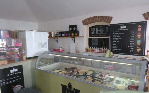 Independent Well-Known Ice Cream Parlour Business Photo 5
