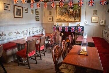 HERTFORDSHIRE - CHARACTER PUB WITH EXCEPTIONAL OUTSIDE TRADE SPACE Photo 5