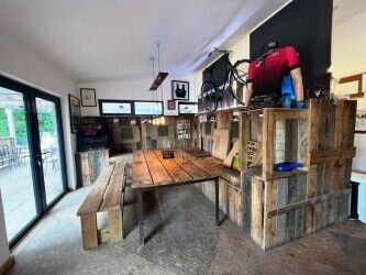 A Leading High Sales Cycle Cafe near Bingham Nottinghamshire For Sale Photo 5