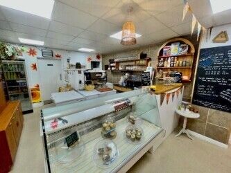 Leasehold Café & Restaurant Located In Perranporth Photo 5