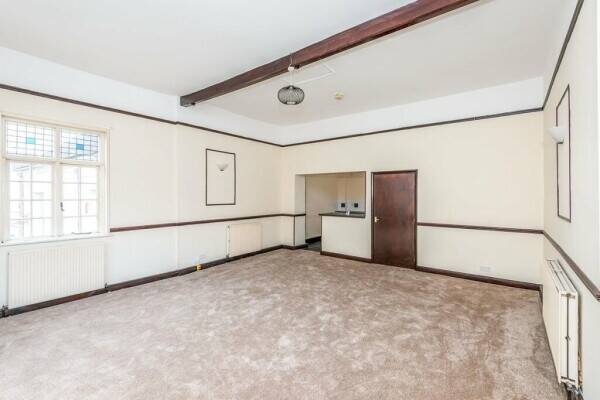 Freehold Commercial Investment Opportunity Photo 4
