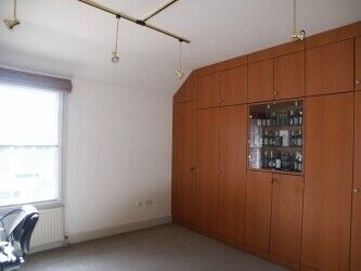 CITY CENTRE SUBSTANTIAL COMMERCIAL PROPERTY/RESIDENTIAL DEVELOPMENT OPPORTUNITY Photo 5