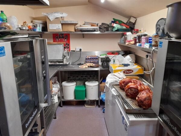 Delicatessens For Sale in Todmorden Photo 5