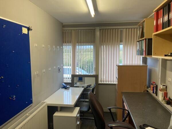 Commercial Unit Photo 5