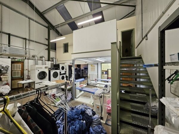 Highly rated Laundry service business for sale Photo 5