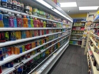 THIS OFF LICENSE IS IN PRIME LOCATION OF WINDSOR, HIGH SALES POTENTIAL, GOOD POTENTIAL. Photo 5