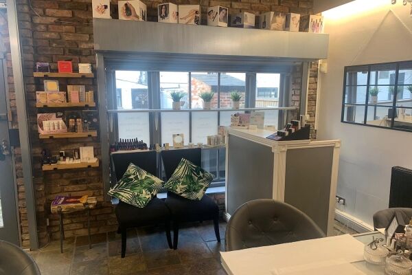 Modern Beauty Salon - Cheshire Photo 5