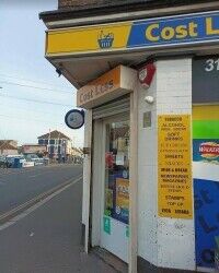 Off licence store in Worthing Photo 6