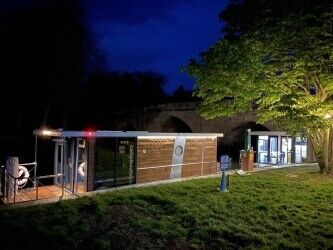 Unique Houseboat Airbnb Rental Business for Sale on the River Thames near Oxford. Photo 5