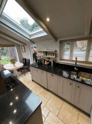 Boat hire fleet and boatyard with accommodation in a Midlands village Photo 6