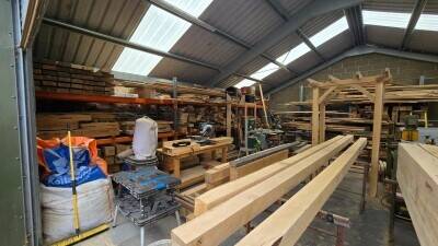 Oak Framed Structures and Construction Company in Swindon Oak Framed Structures and Construction Company in Swindon