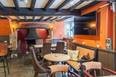 OXFORDSHIRE/GLOUCESTERSHIRE – HIGH TRADING COTSWOLDS INN Photo 5
